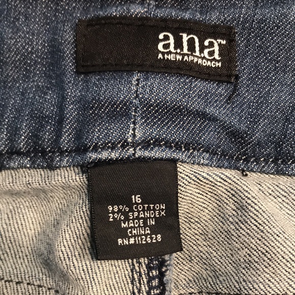 a.n.a. Modern Flare Jeans - Picture 5 of 10